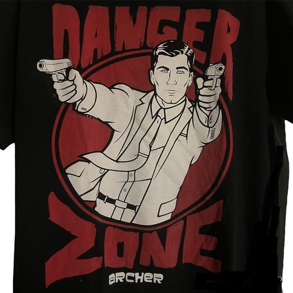 Archer Danger Zone FX Sarcastic Animated Spy Series Tee Perfect Condition NWOT - Picture 2 of 12